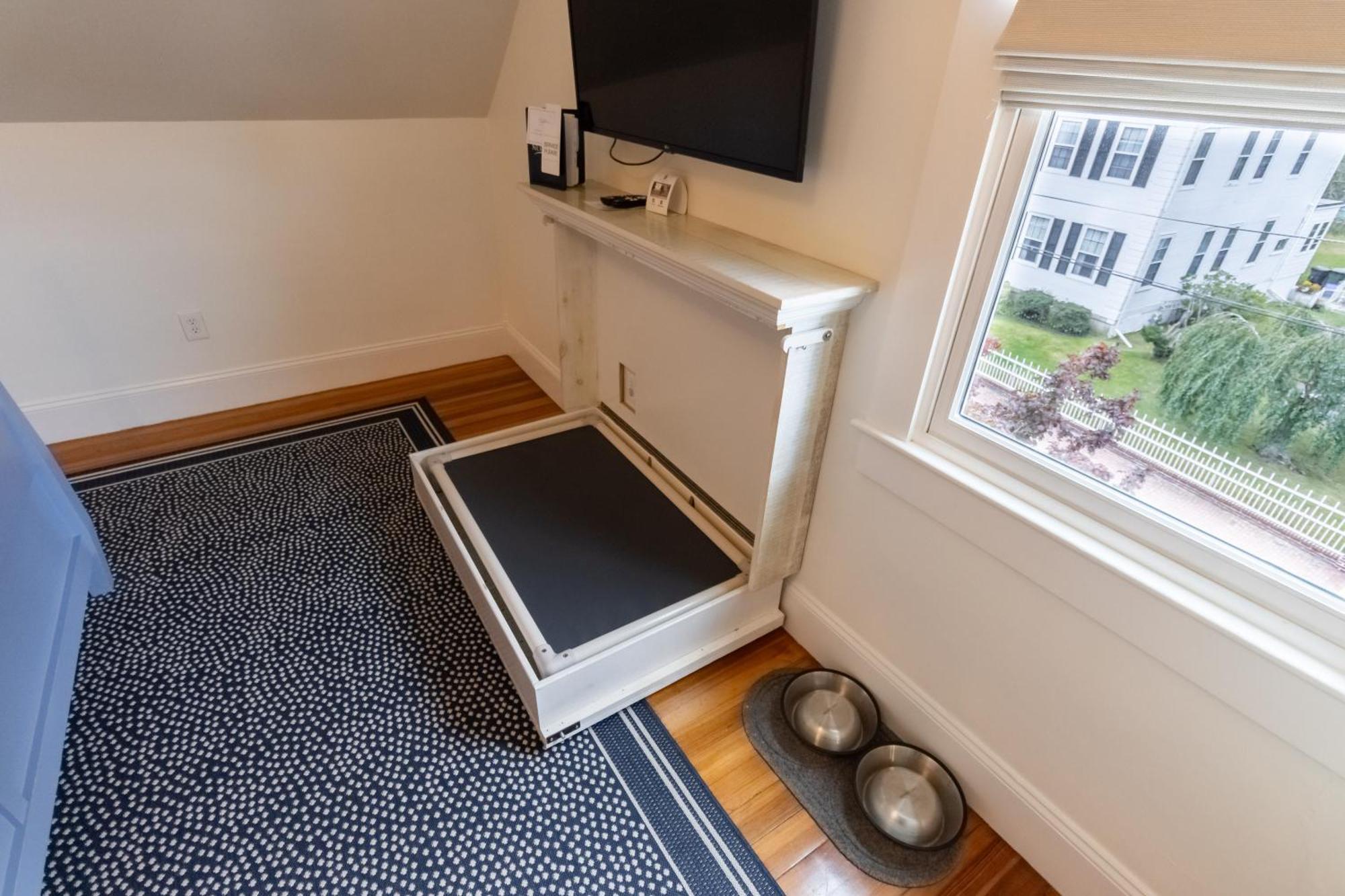 Paws on Pelham Newport Exterior foto